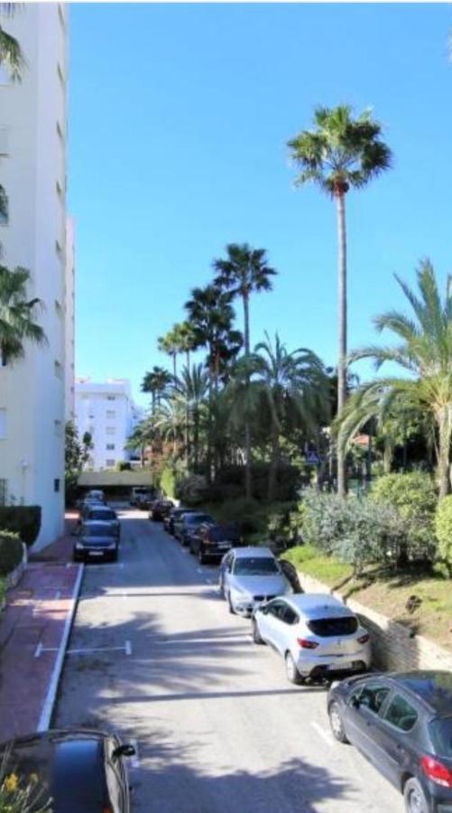 Puerto Paraiso Estepona Port Exterior photo